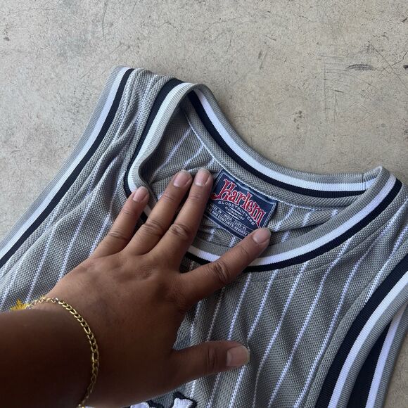 Harlem Globetrotters Jersey Mens XL Pinstripe 1927 Basketball Platinum FUBU NBA - Picture 4 of 5